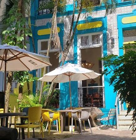 Antonieta Hostel E Bistro ベレン エクステリア 写真