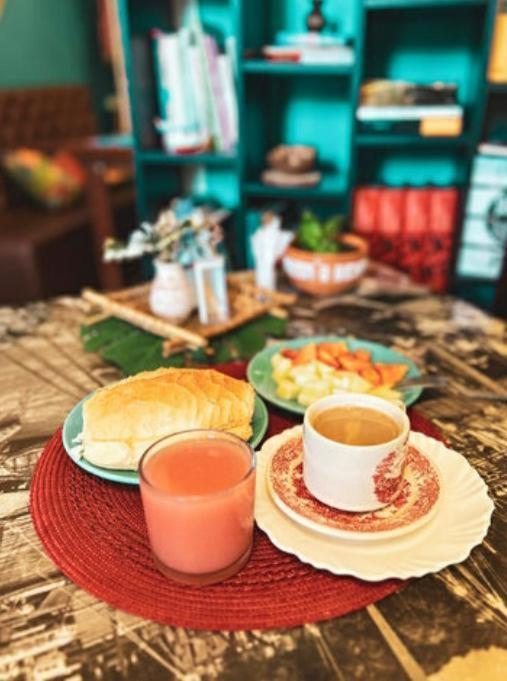 Antonieta Hostel E Bistro ベレン エクステリア 写真