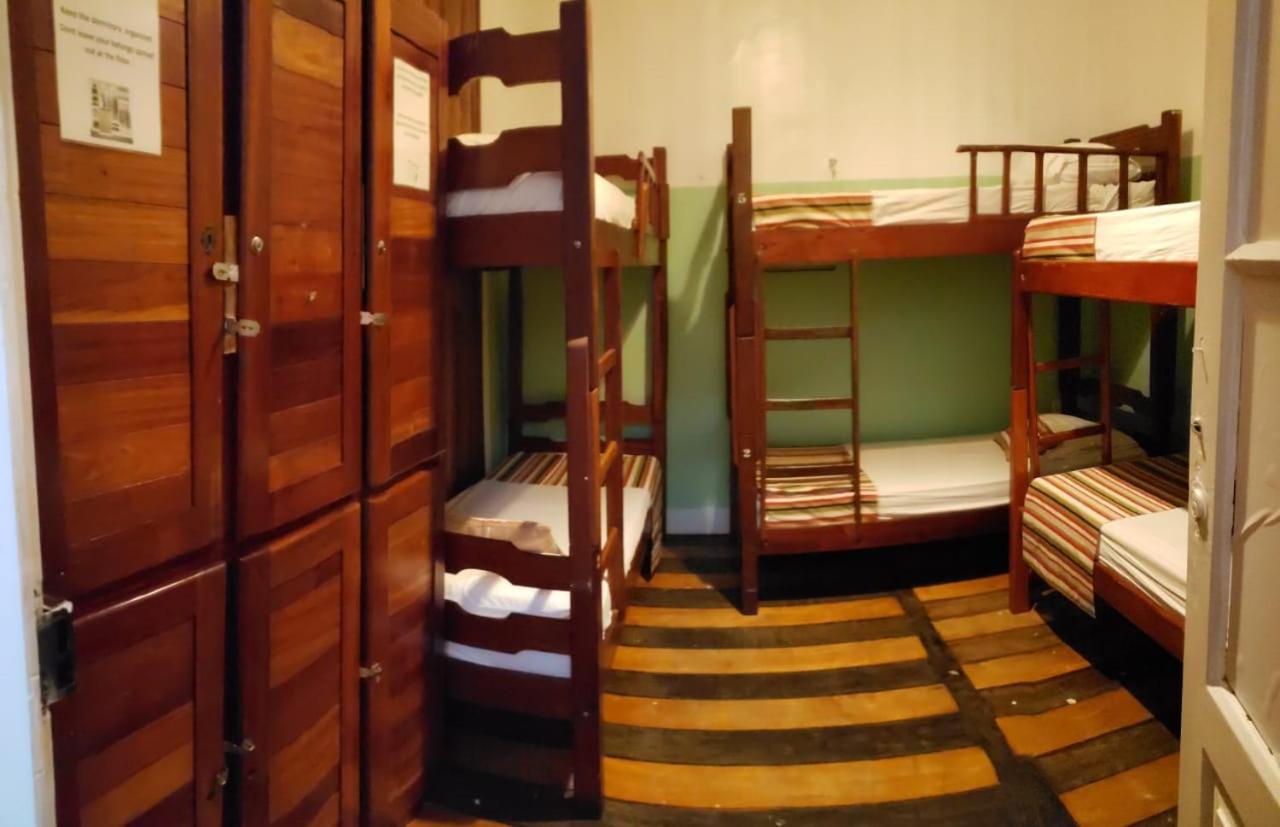 Antonieta Hostel E Bistro ベレン エクステリア 写真